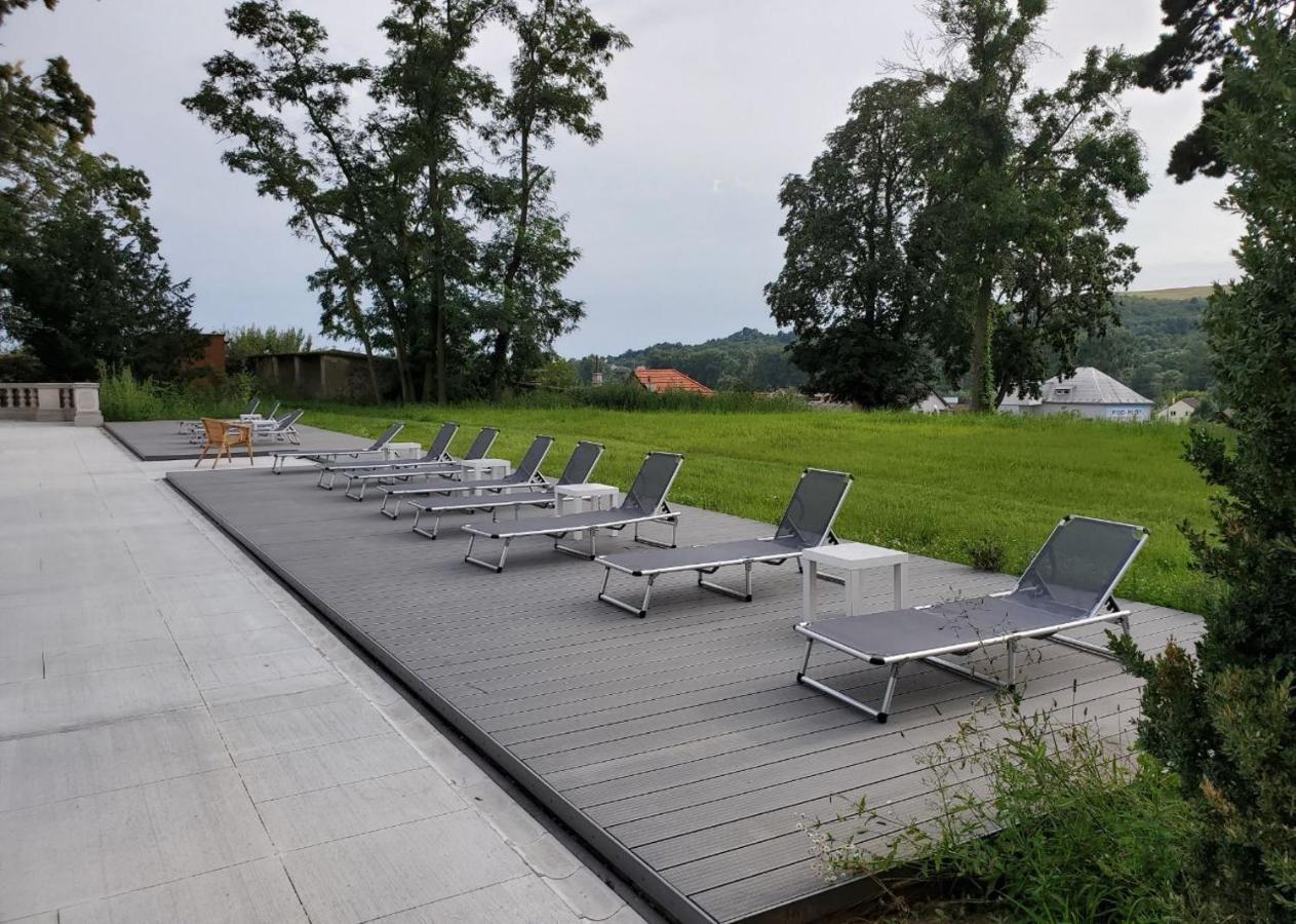 Zamek Napajedla Hotel ภายนอก รูปภาพ