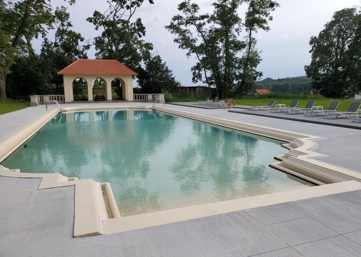 Zamek Napajedla Hotel ภายนอก รูปภาพ